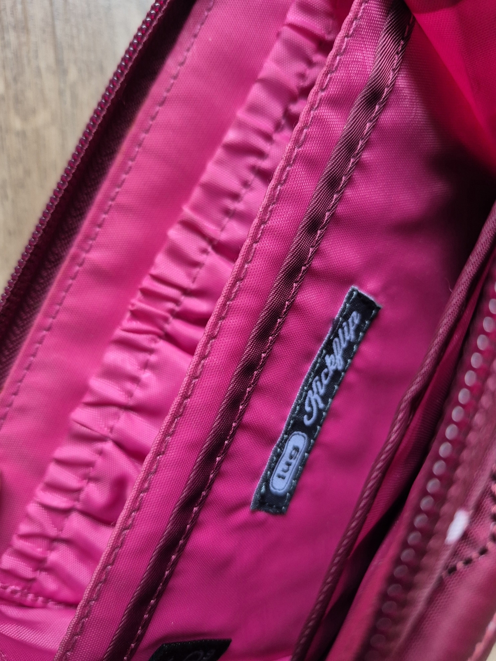 lug Kickflip Women's Quilted Wristlet Wallet in Raspberry Polka Dot RFID - Picture 8 of 8
